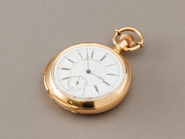 徴古館で鍋島直大愛用の懐中時計展示　今も正確に動く姿を公開