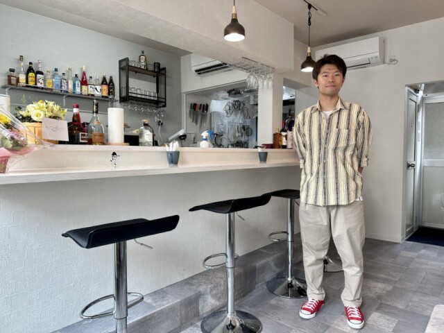 佐賀・愛敬通りにケーキ店「ヴィヴカフェ」　イートインではアルコールも