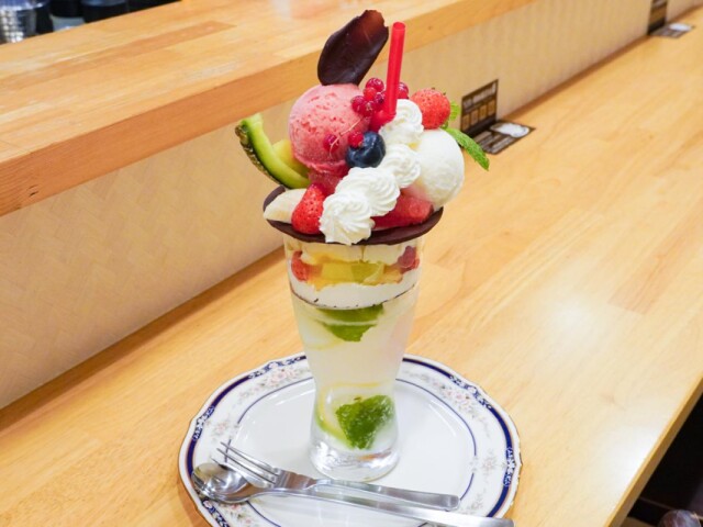 仙台・荒町の喫茶店が夏季限定パフェ提供　レモンスカッシュに「オン」
