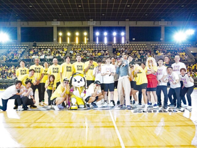 サンロッカーズ渋谷がファン感謝祭　「DJ コーキンソン」も登場