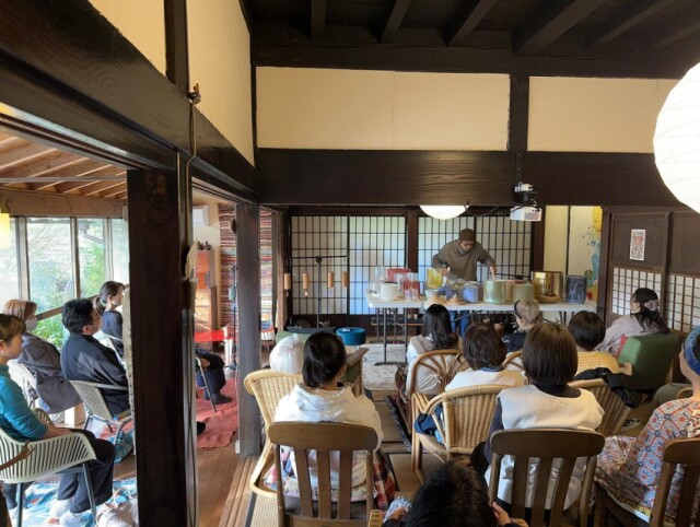 南伊豆町でクリスタルボール演奏会　カリヨンチャイムも交えた癒やしの音色