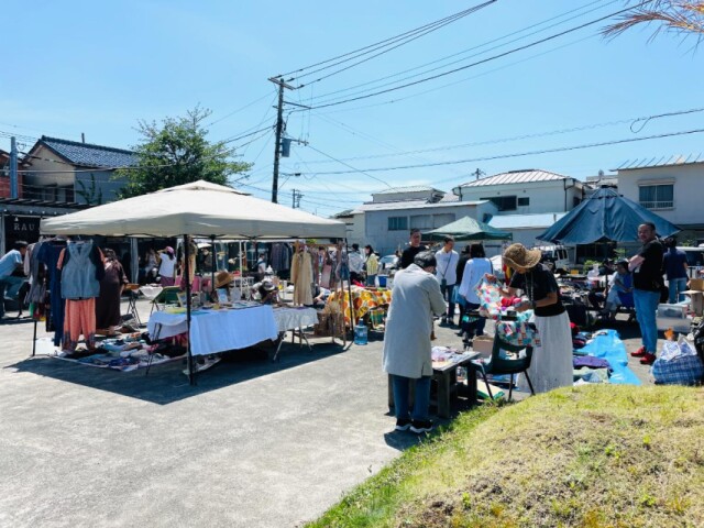 下田「ナンズビレッジ」でフリーマーケット　10店超出店、毎月開催へ