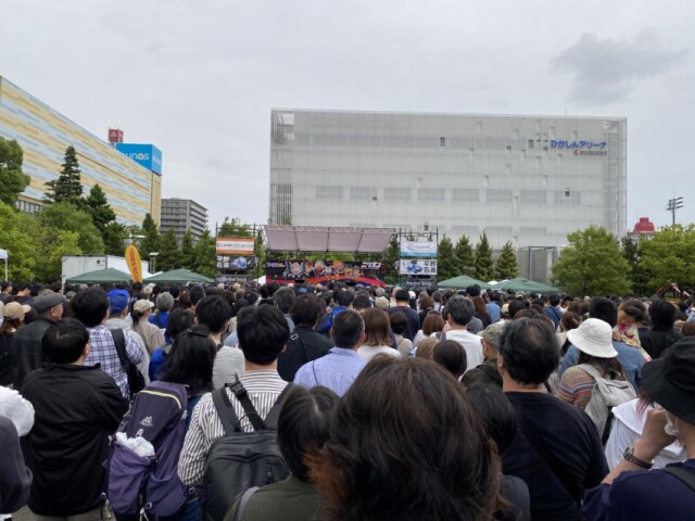錦糸公園で「ニクオン」初日盛況　各ステージに歓声、肉料理ブースも行列