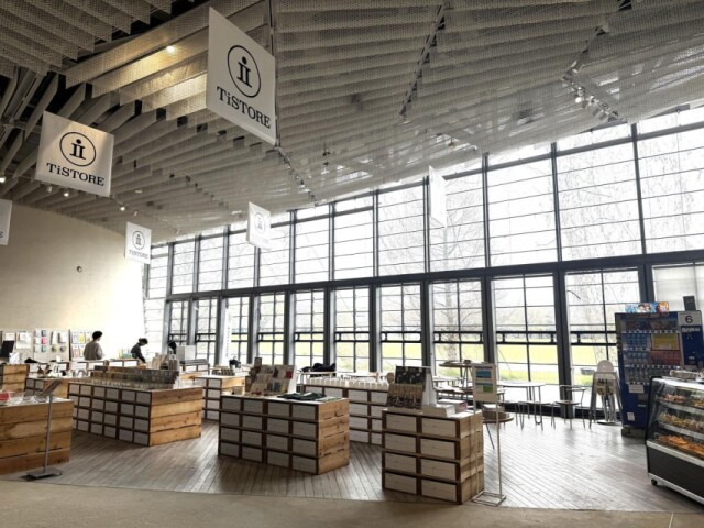 昭和記念公園に地域観光情報発信拠点　カフェスペースも