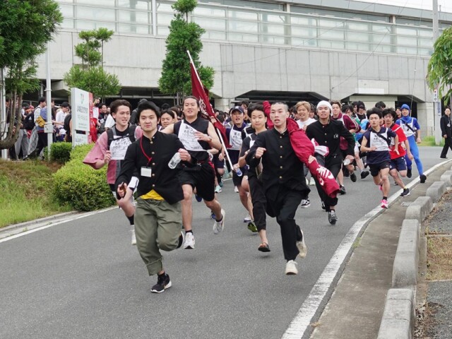 早大の名物行事「100キロハイク」、参加者が大幅増　コロナ以前の規模を目指し