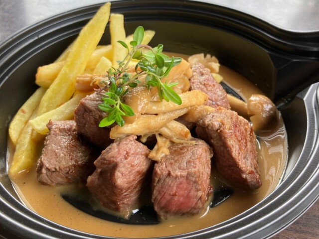 前橋「ライジングフェス」飲食店店主「群馬の食材」キッチンカーで