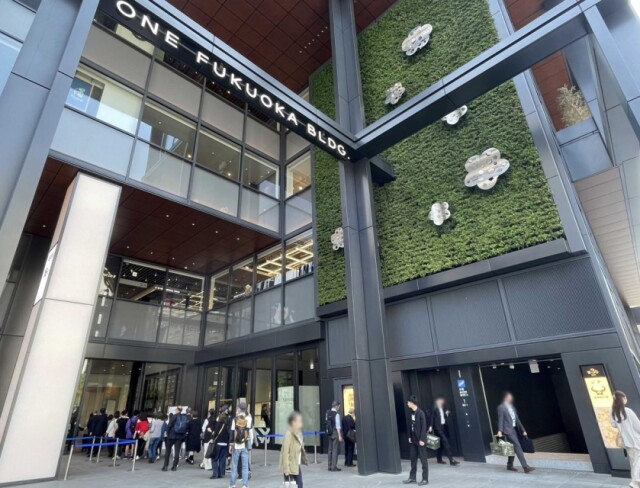 天神に大型複合ビル「ワンビル」　九州初など130店、広場にはアート作品も