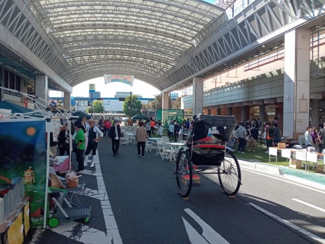 鳥取駅前商店街などで「みんげいみっけ！」　民藝に触れ街の魅力を発見