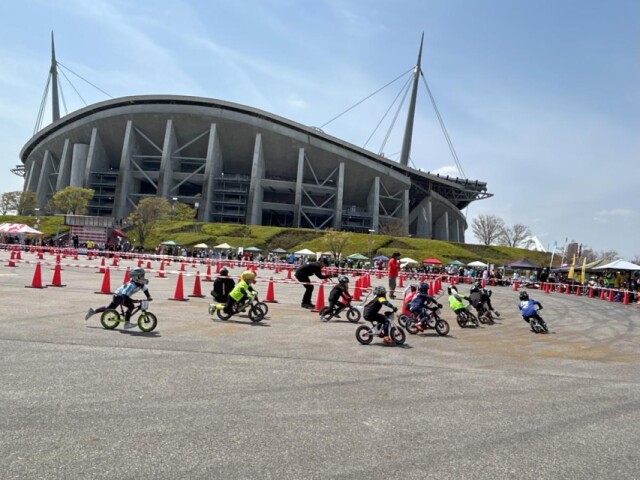 豊田で「全日本ランバイク選手権」　全国・海外から子どもライダー集結