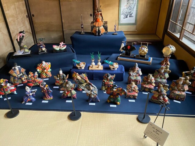 足助・紙屋鈴木家で企画展　ゆかりの五月人形やよろい飾りなど展示