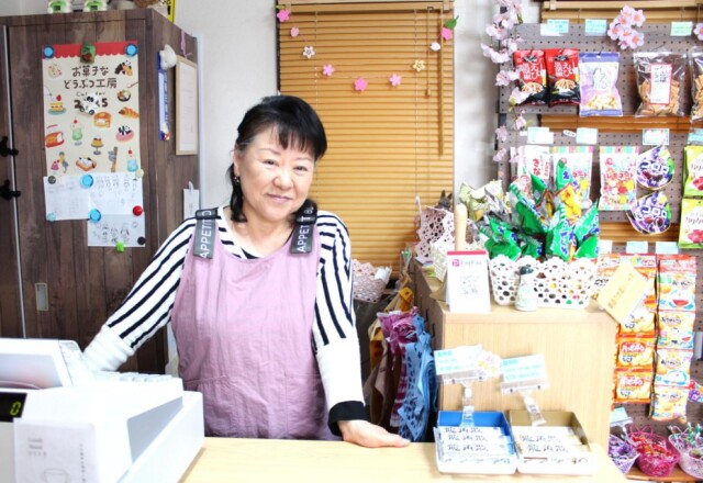 さいたまに週4日営業の駄菓子店　子どもたちとの交流活力に1周年
