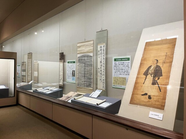 和歌山市立博物館で企画展「陸奥宗光と和歌山」　写真や愛用品など140点