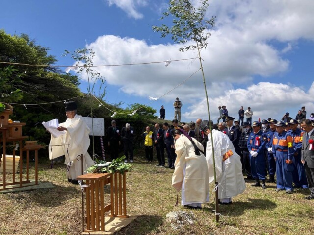 和歌山の生石高原で山開き　太鼓演奏や餅まきでにぎわう