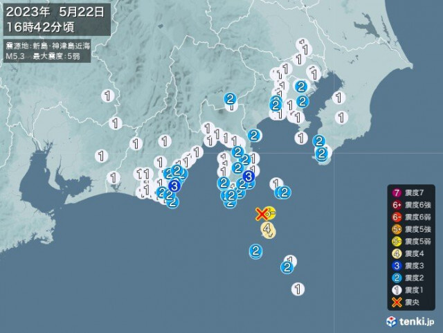 東京利島村で震度5弱の地震　津波の心配なし