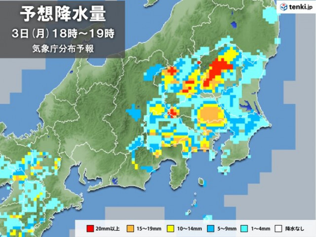 あす月曜の関東　夕方〜夜の帰宅時間帯に激しい雨や雷雨　大雨の恐れ　真夏並みの暑さ