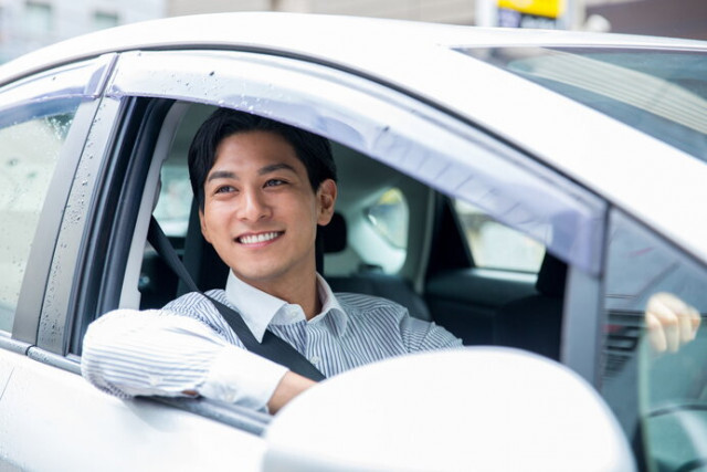高速道路でのシートベルト着用義務違反の罰則や危険性を解説
