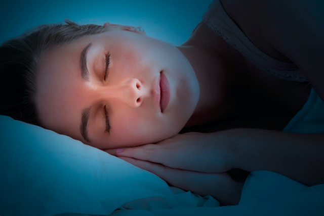 睡眠でエイジングケア？成長ホルモンの分泌を促す眠りのコツ