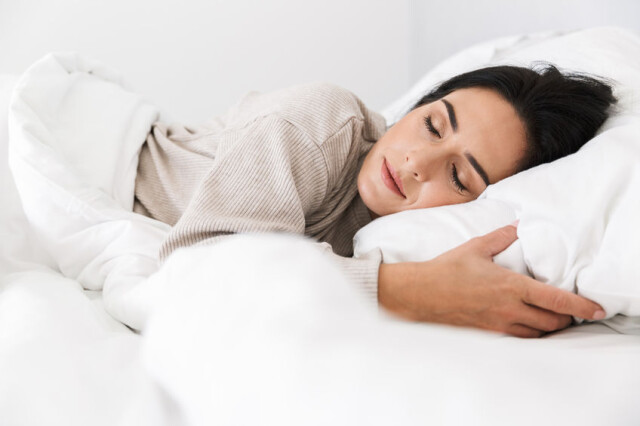 〇時間以上の睡眠で痩せ体質に？ダイエットに効果的な眠り方