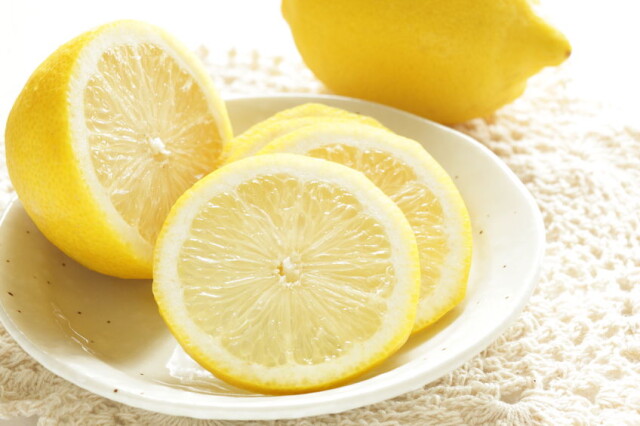 レモンでやせホルモンが？血糖値上昇を抑えるレモンの摂り方