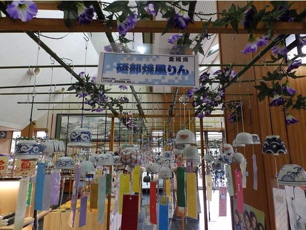 全国の風りんが涼しさを競う！愛媛県宇和島市で「南楽園全国風りんまつり」が開催中