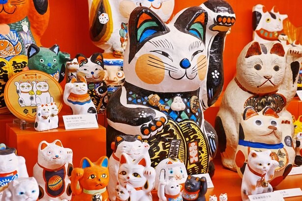 オリジナルの招き猫で開運招福！岡山県岡山市で「招き猫絵付け体験」が開催中