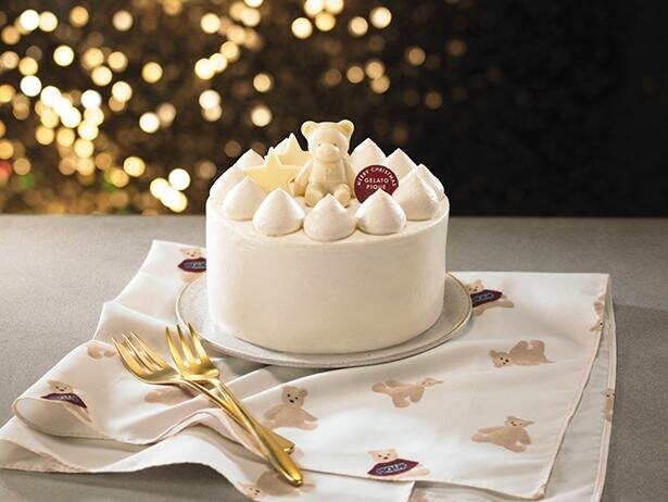「ジェラート ピケ」初のクリスマスケーキが登場！“かわいすぎるピケベア”をセブン-イレブンで予約しよう