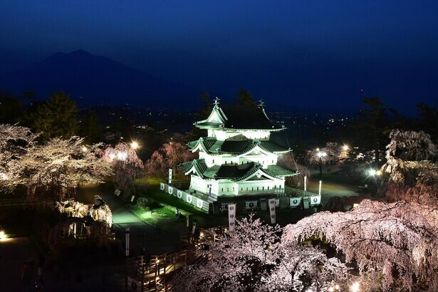 【コロナ対策情報付き】弘前公園・弘前城の見どころを徹底紹介！桜の名所として人気の津軽観光の中心地