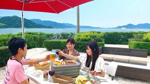 グランドプリンスホテル広島の海辺のテラスで楽しむ「シーサイドテラス瀬戸内BBQ」が開催中