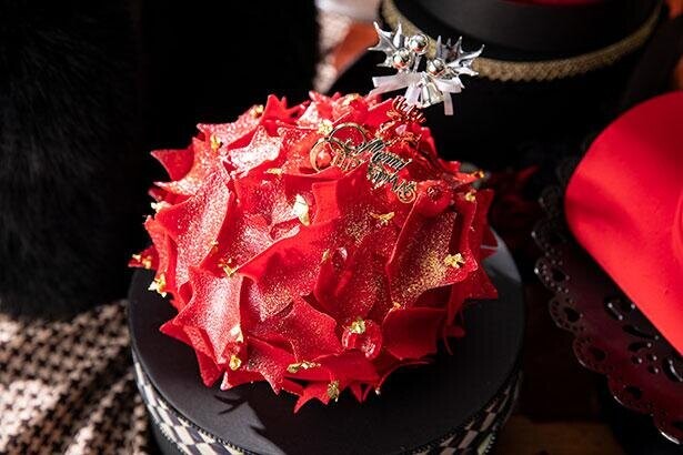 「ケーキに見えない…!?」ヒルトン東京が11月13日より「クリスマスケーキ」の予約受付開始、“アーティスティック”なケーキをご覧あれ