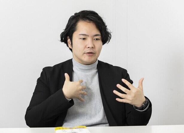 “霊が視えすぎる芸人”に聞くお笑い業界の生存術「自分で自分を勘違いさせて、心の芯も先につくっちゃえばいい」