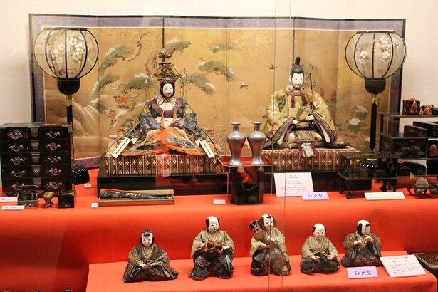 雛飾りの多様な世界を堪能、兵庫県姫路市の日本玩具博物館で「雛まつり～江戸と明治のお雛さま～」開催
