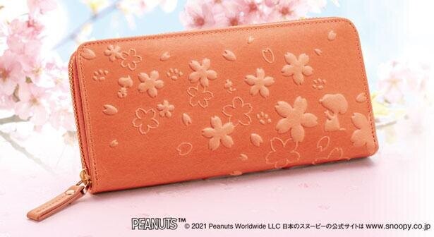 スヌーピーの新作長財布は桜づくし！桜で染めたほんのりピンクで春気分に