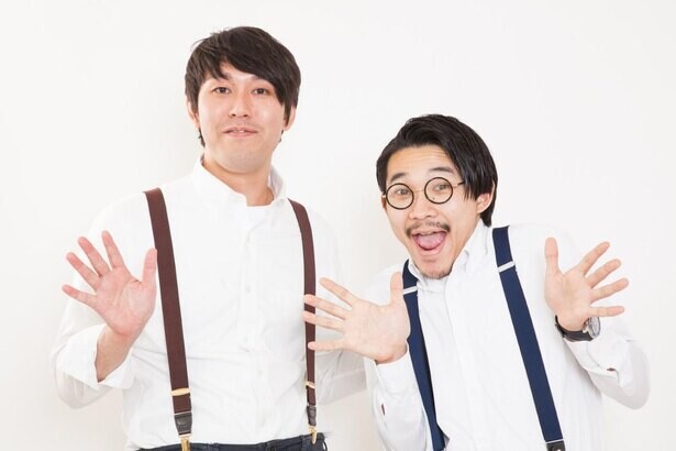 俳優・内田朝陽さんが人気お笑いコンビにスパイスカレーづくりを伝授！JTのスペシャルコンテンツ