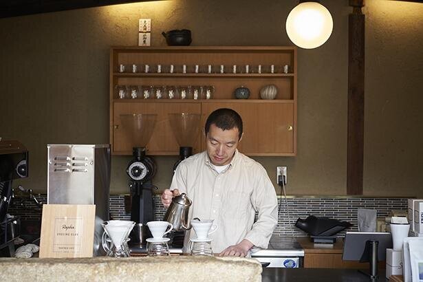 コーヒーで旅する日本／関西編｜京都のコーヒーシーンを牽引する「WEEKENDERS COFFEE」。尽きぬ探求心で進化を続ける先駆者の“今”