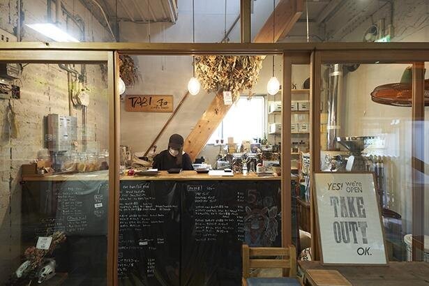 コーヒーで旅する日本／関西編｜レトロな市場の奥で、奈良のコーヒーシーンの系譜をつなぐ「TABI Coffee Roaster」