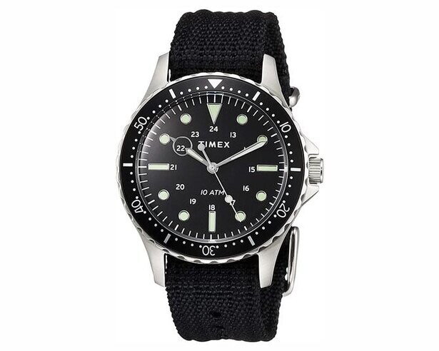 漆黒の輝きをその腕に。Amazonセールで【タイメックス】の腕時計が最大4割引き！さり気ないセンスでまわりに差をつけろ…！