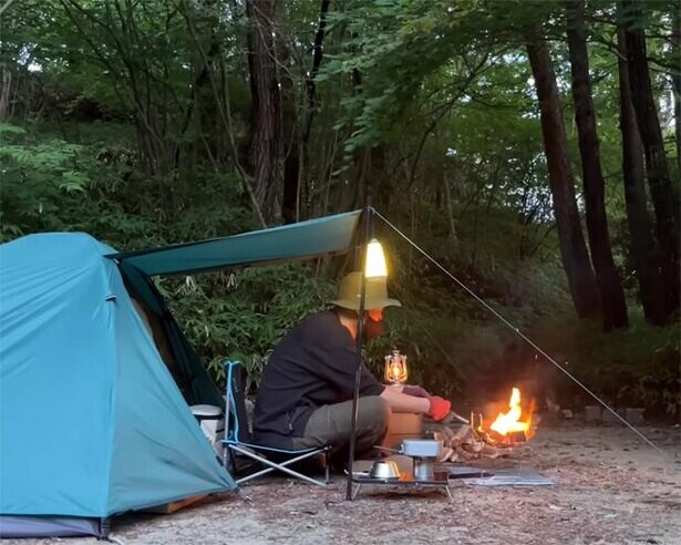 キャンプ初心者におすすめ！人気YouTuberに聞いた、キャンプに持っていきたい夜の必須ギア