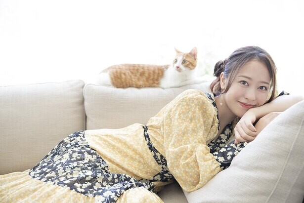 モー娘。小田さくらと保護猫たちの出会いは「猫の方から来ちゃう」／さくらと猫