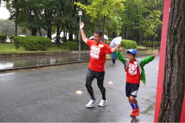 親子で楽しく走る「大阪マラソン公式プレイベント 三菱UFJ銀行 KIDS SPORTS FES！」が3年ぶりに開催