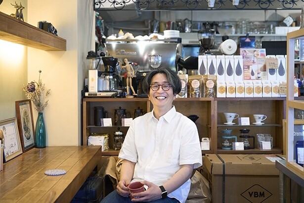 コーヒーで旅する日本／四国編｜トライ&エラーこそロースターの醍醐味。松山のコーヒーシーンを牽引するパイオニア。「Cafe Crema」