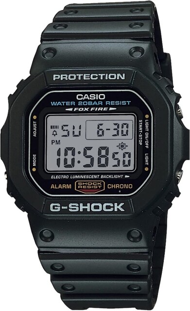 安定のデジタル腕時計【ジーショック】！今ならAmazonでお得に買えちゃいます！