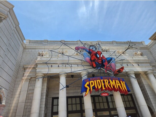 【USJ】いつ訪れてもクルーが「こんばんは」と挨拶するのはなぜ？来年クローズする「スパイダーマン・ザ・ライド」のトリビアを徹底レポ