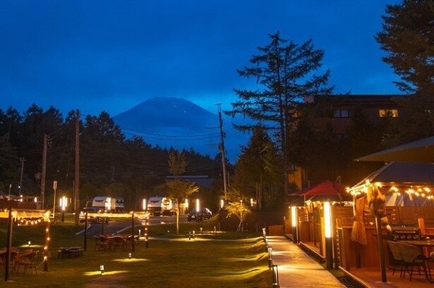 富士山・サウナ・BBQ・焚火・星空を一度に満喫できるグランピング施設「Gramercy Village 山中湖 Glamping&Sauna」がオープン