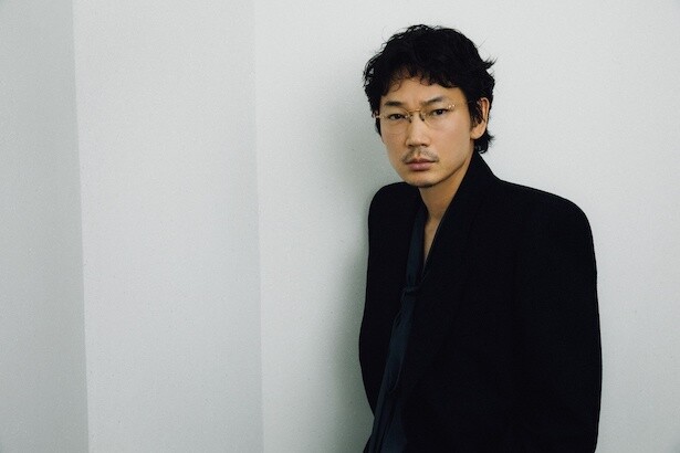 綾野剛「“いい匂いのする映画”だと感じた」主演を務める最新作は、切なくも純粋な愛の物語