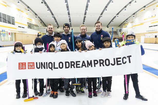 北京オリンピック金メダルチーム「Team Edin」がユニクロのカーリングイベントで子どもたちと交流！