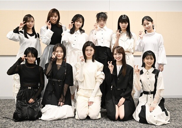 秋元康プロデュースのアイドルグループ「WHITE SCORPION」がデビュー！11名が意気込みを語る