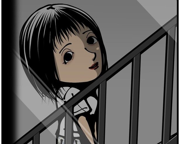 【ホラー漫画】隣のアパートの外階段に居座る女性…出来心で動画を回すと…ゾっとする恐怖体験を作者に聞く