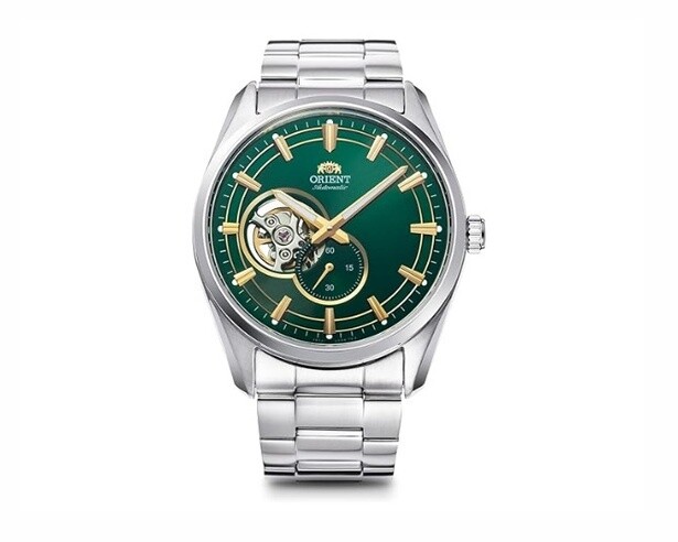 【オリエント】セミスケルトン機械式腕時計！夏にぴったり！Amazonで販売中！