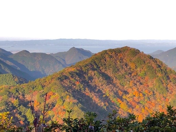 絶景の紅葉をスニーカーで！佐賀・多良岳【見頃｜10月下旬〜11月上旬】