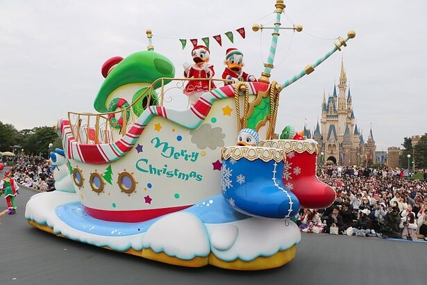 【TDL】2024年で見納め！ディズニー冬のパレード「ディズニー・クリスマス・ストーリーズ」